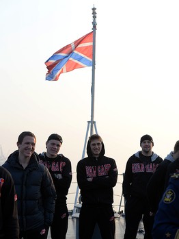 "Авангард" побывал с экскурсией на БПК "Маршал Шапошников"