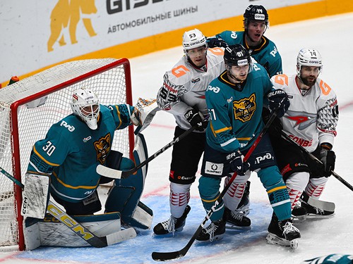 Море волнуется. «Авангард» уступает в Сочи