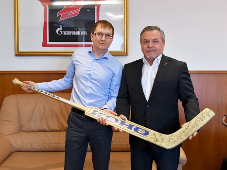 Встреча президента "Авангарда" Владимира Шалаева с болельщиками