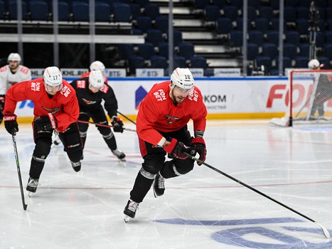 Раскатка «Авангарда» перед выездным матчем с московским «Динамо»