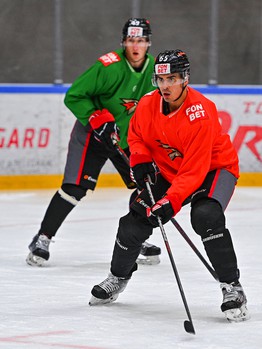 Тренировка «Авангарда» перед турниром Пучкова