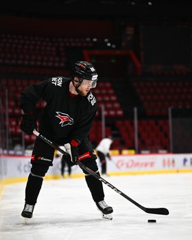 Тренировка «Авангарда» перед первым матчем серии с ЦСКА