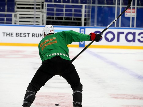 Тренировка «Авангарда» перед матчем в Уфе