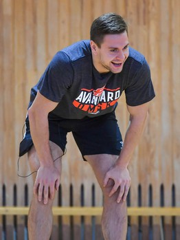 Новогодние игры "Авангарда": Фисенко vs Жукенов