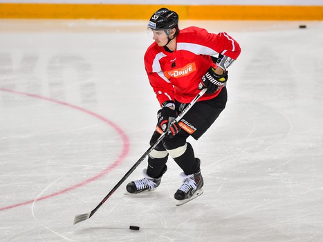 "Авангард" готовится к сибирскому дерби