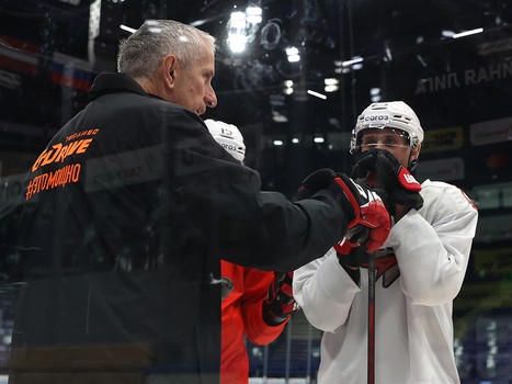 Первая тренировка Никиты Сошникова в «Авангарде»