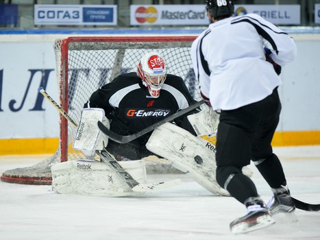 Раскатка "Авангарда" перед домашним матчем с "Нефтехимиком"