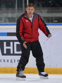 Первая тренировка ХК "Авангард" на льду "Арены Омск" в сезоне 2014/15