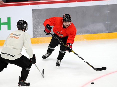 «Белые» vs «красные»: тренировочный матч