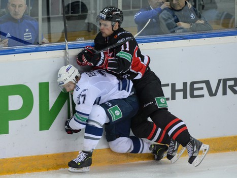 08.01.2015 "Авангард" - "Динамо" Мск 3:7