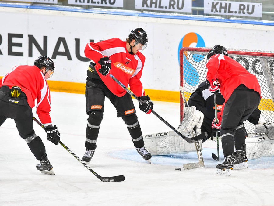 Раскатка "Авангарда" перед матчем с "Йокеритом"