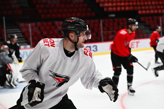 Открытая тренировка «Авангарда» для СМИ