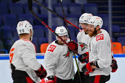 Тренировка «Авангарда» перед матчем в Казани