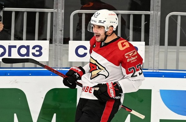 400 матчей и голевая передача Владимира Брюквина