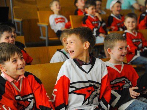 Экскурсия в Омский кадетский военный корпус для маленьких «ястребов»