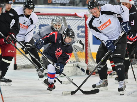 Предновогодний матч "Офисных Ястребов"
