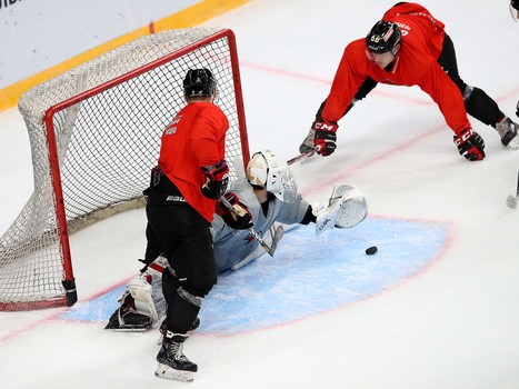 «Белые» vs «красные»: тренировочный матч