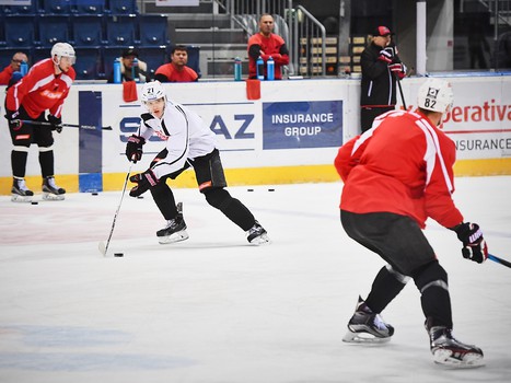Раскатка "Авангарда" перед выездным матчем против "Слована"