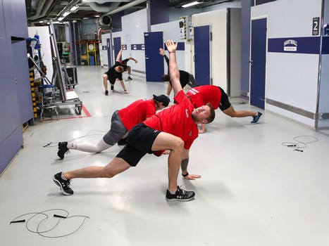 Раскатка «Авангарда» перед выездным матчем с «Йокеритом»