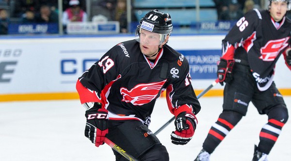 Антон Курьянов: "Без трех забитых шайб было бы очень тяжело"