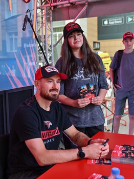 Артём Блажиевский на вечеринке Буэнос Летос