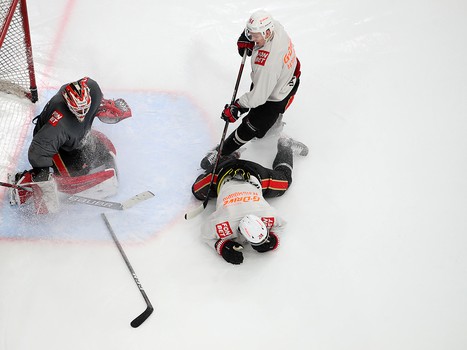 Тренировка «Авангарда» во время паузы в чемпионате