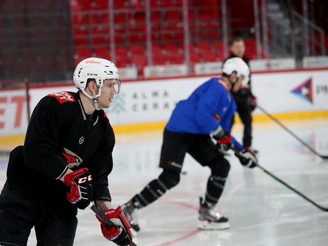 Тренировка «Авангарда» перед четвёртым матчем серии с «Автомобилистом»