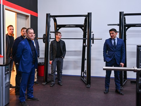 Андрей Аршавин побывал в Академии «Авангарда»