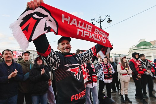 Фан-зона «Авангарда» на Пешеходном Любинском