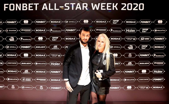 «Авангард» на церемонии представления участников ФОНБЕТ Матча Звезд КХЛ 2020