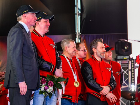 «Авангард» привёз Кубок Гагарина в Омск!