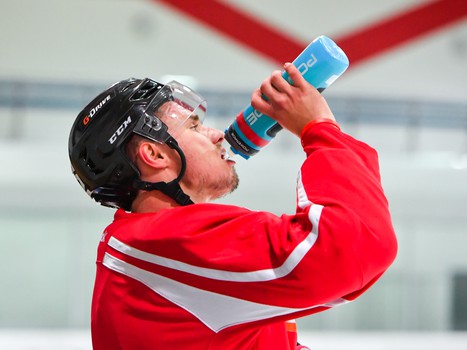 Первый лед "Авангарда" в межсезонье-2017