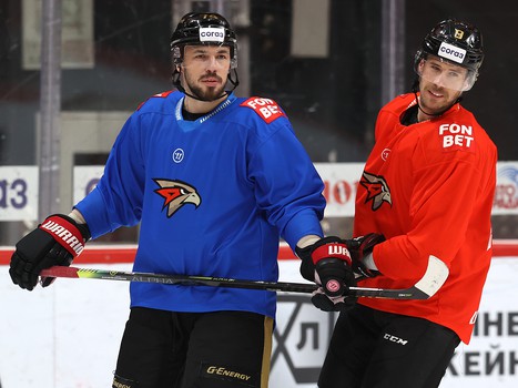 Тренировка «Авангарда» перед матчем с «Нефтехимиком»