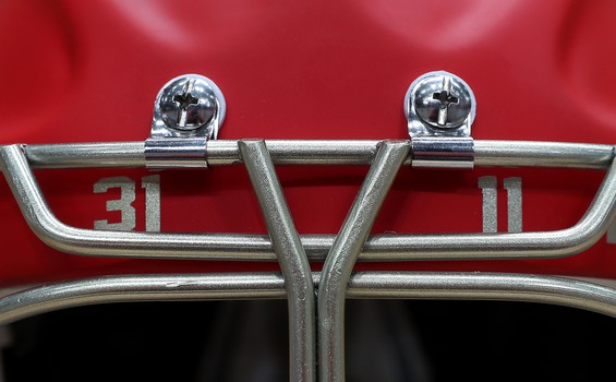 Новые шлемы Шимона Грубеца