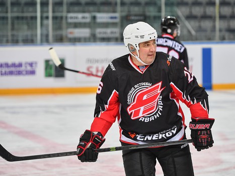 Предновогодний матч "Офисных Ястребов"