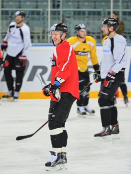 Открытая тренировка "Авангарда" для СМИ перед стартом плей-офф