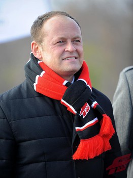 Церемония закладки символического камня в основание Хоккейной академии "Авангард"