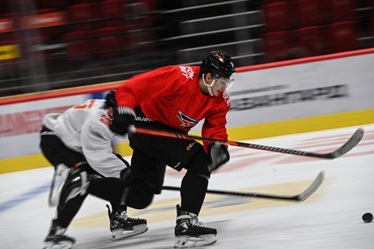 Тренировка «Авангарда» перед матчем с «Нефтехимиком»