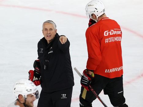 Тренировка «Авангарда» перед матчем в Екатеринбурге