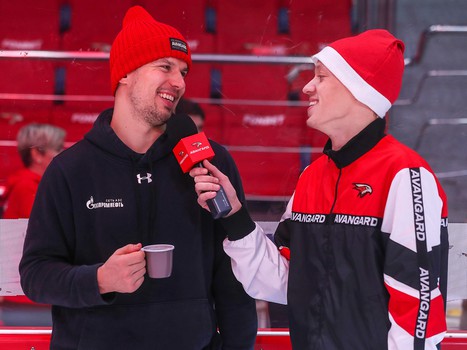 Семейные катания «Авангарда» перед Новым годом