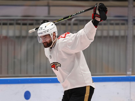 Тренировка «Авангарда» перед матчем во Владивостоке