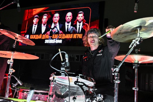 Фан-зона «Авангарда» в Городском саду