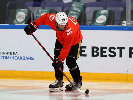 Первая тренировка Никиты Сошникова в «Авангарде»
