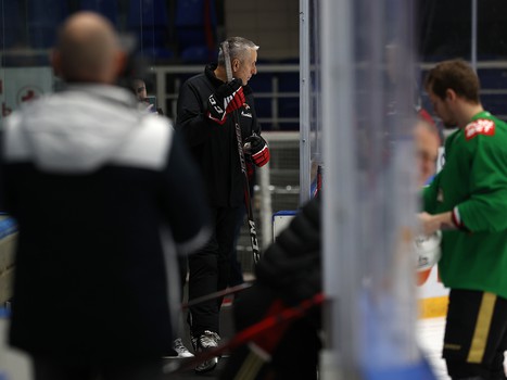 Раскатка «Авангарда» перед матчем в Нижнем Новгороде