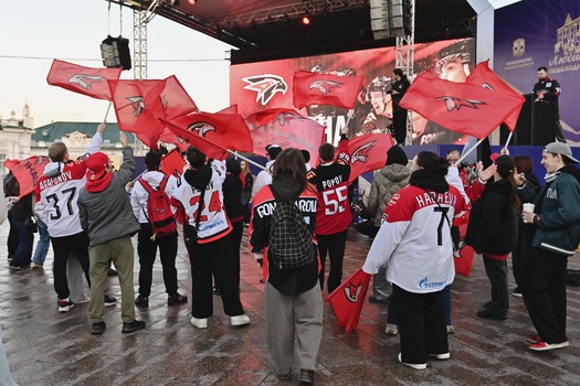 Фан-зона «Авангарда» на Пешеходном Любинском