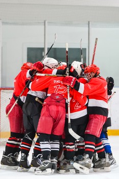 Турнир ХК "Авангард" среди дворовых детских команд в День космонавтики