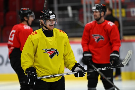 Тренировка «Авангарда» перед матчем с «Трактором»