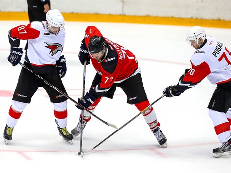 Сборная «Авангард» - Сборная «Газпром нефть» 10:4