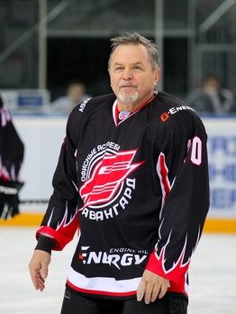 Первая победа "Офисных Ястребов"