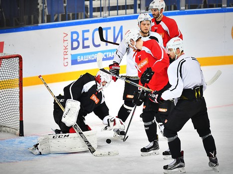 Раскатка "Авангарда" перед седьмым матчем серии с "Салаватом Юлаевым"